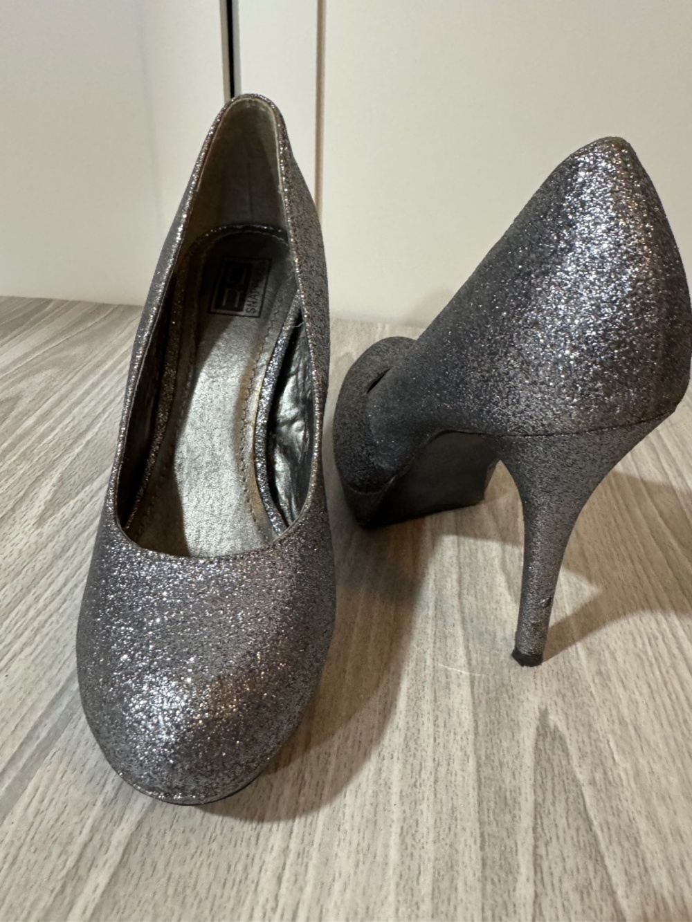 Glitter Pumps Dark Grey